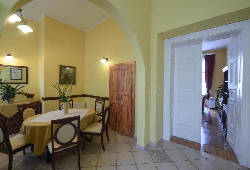 هتل Centrum Vendégház Eger