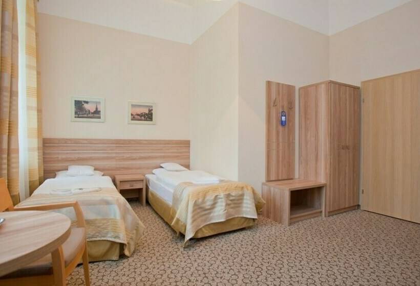 Отель Cesarskie Ogrody