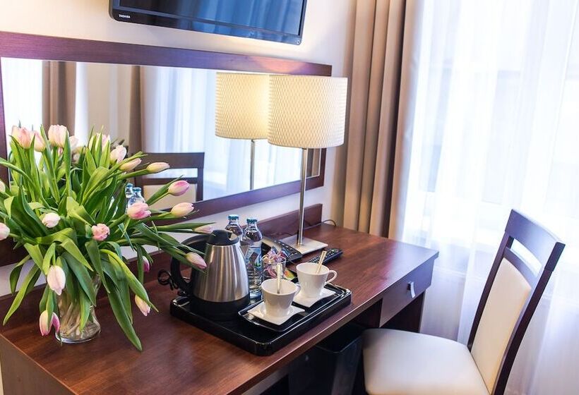 هتل City Center Rooms Piotrkowska 91