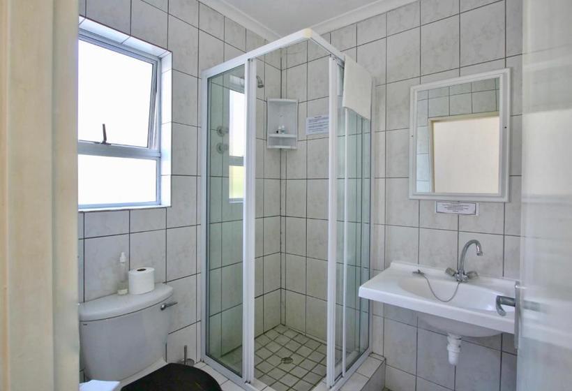 فندق Clouds Guest House