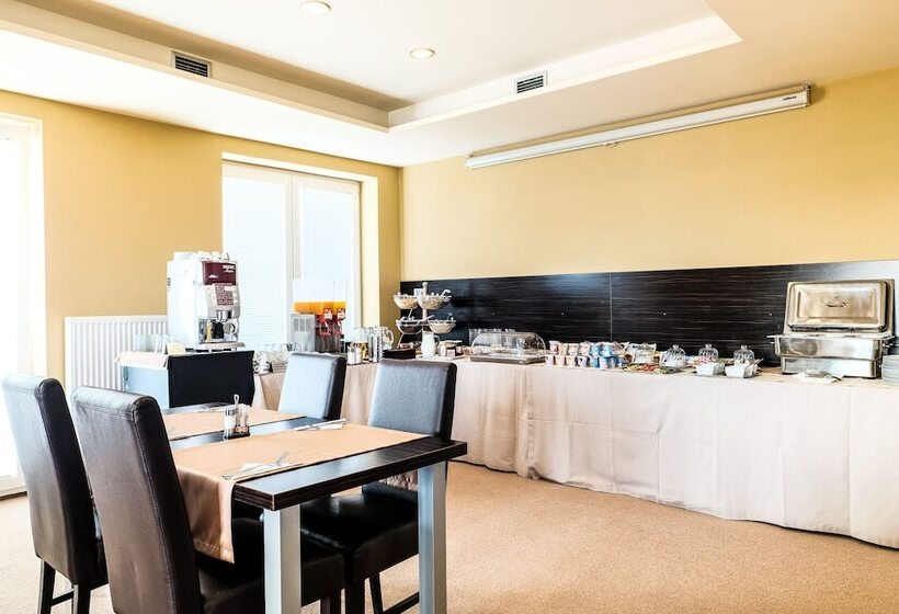 هتل Comfort With Free Wellness And Fitness Centrum