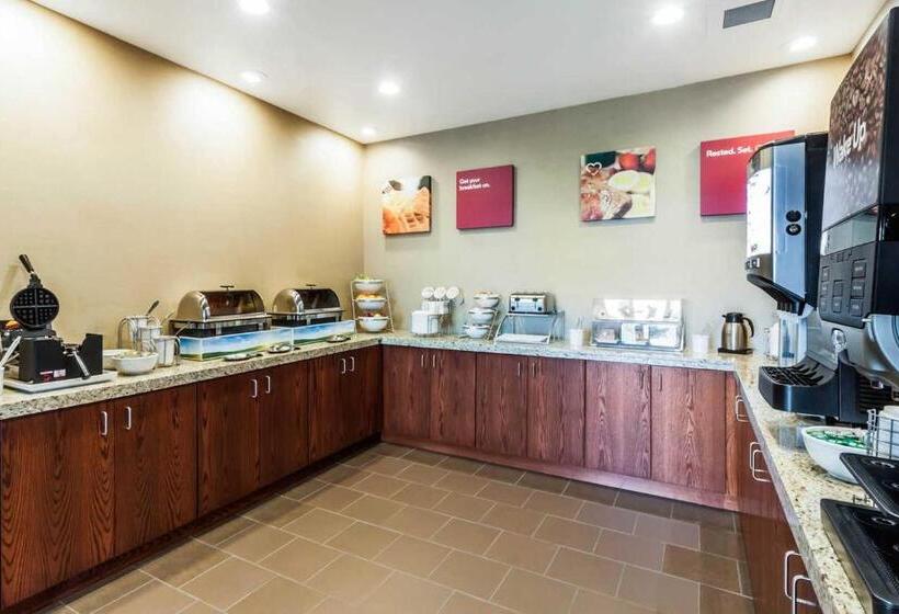 Отель Comfort Suites University Brookings
