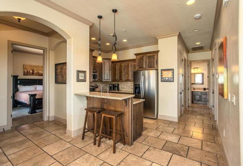 فندق Coral Springs Resort