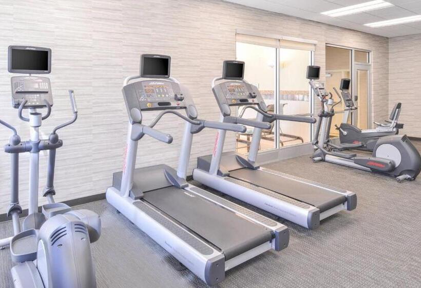 فندق Courtyard By Marriott Columbus Grove City