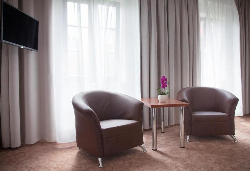 هتل Dom Na Podwalu