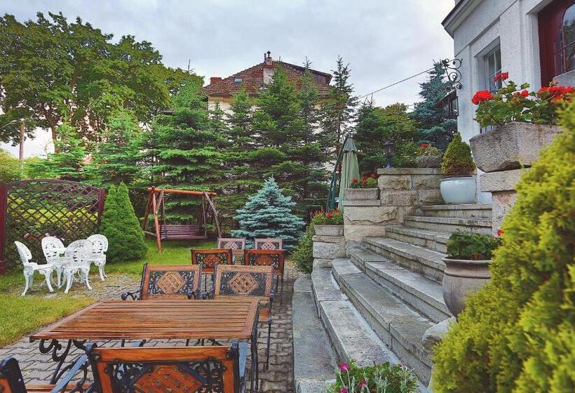 בית מלון כפרי Dworek Genny