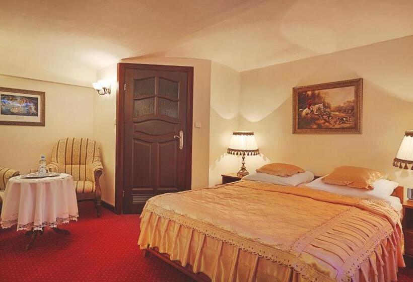 בית מלון כפרי Dworek Genny