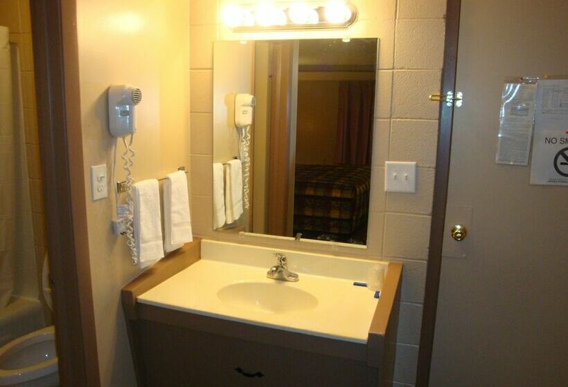 ホテル Economy Inn