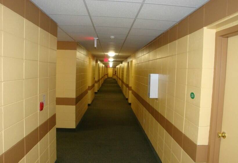 ホテル Economy Inn