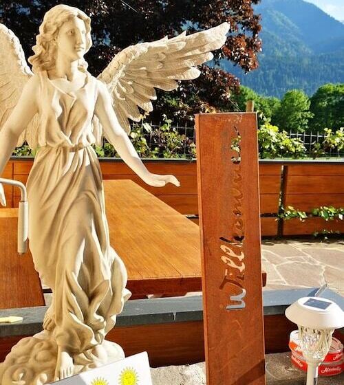 فندق Enzianbrenner