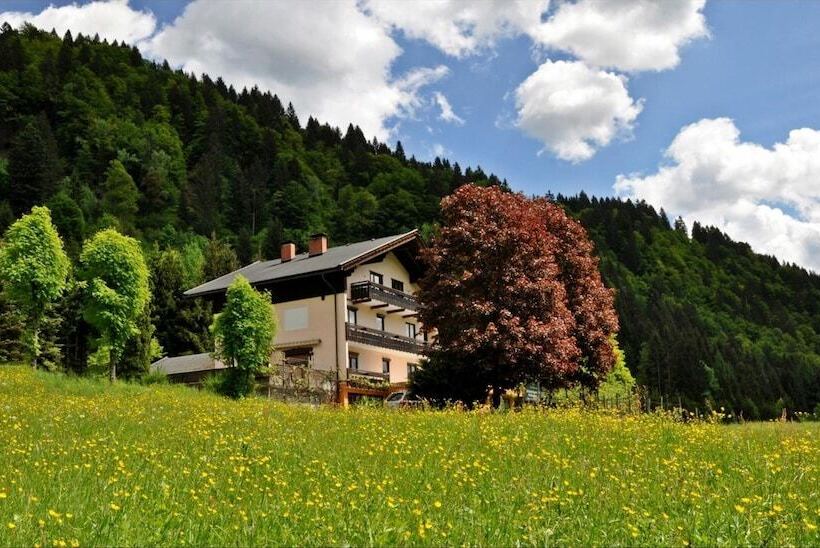 فندق Enzianbrenner