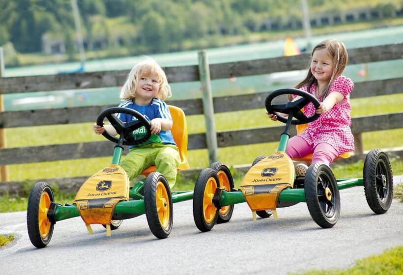 酒店 Familienresort Buchau