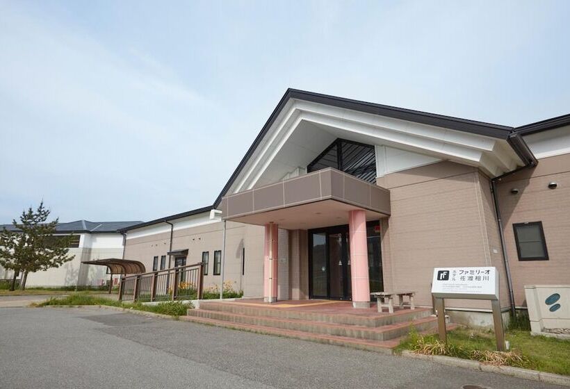 فندق Familio Sado Aikawa