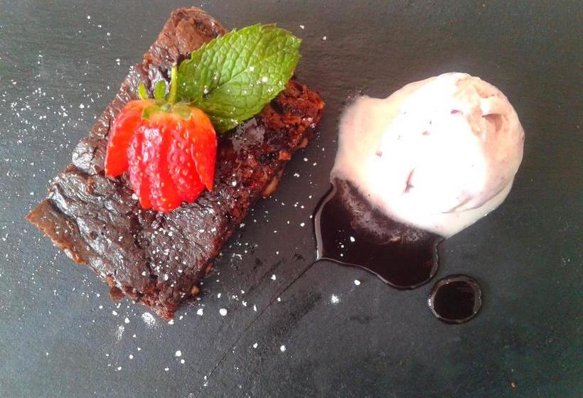 호텔 Feathers Boutique