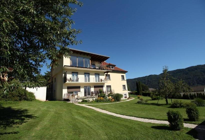هتل Ferienwohnungen Kircher Villa Baudisch