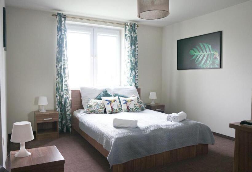 فندق Garden Zajazd