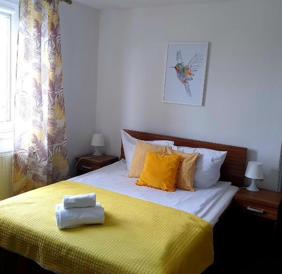 فندق Garden Zajazd