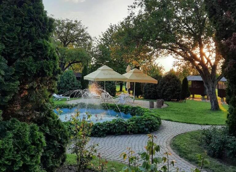 בית מלון כפרי Gasthof Laci Betyár