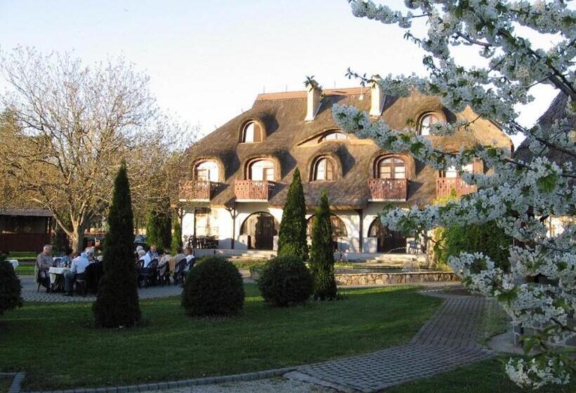 בית מלון כפרי Gasthof Laci Betyár