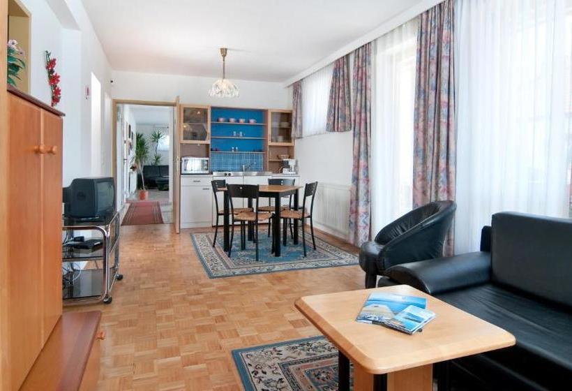 فندق Gästehaus Lutschounig