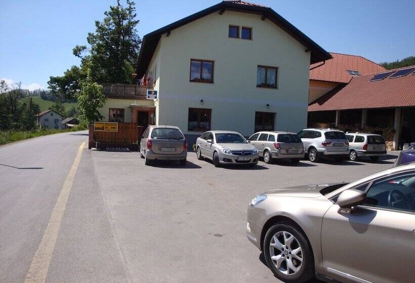 هتل Guesthouse Mesec Zaplana