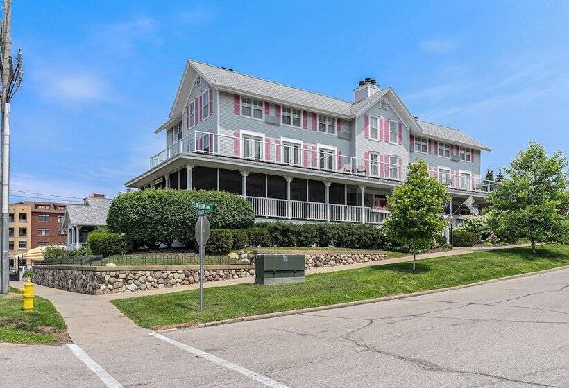 酒店 Harbor House Inn