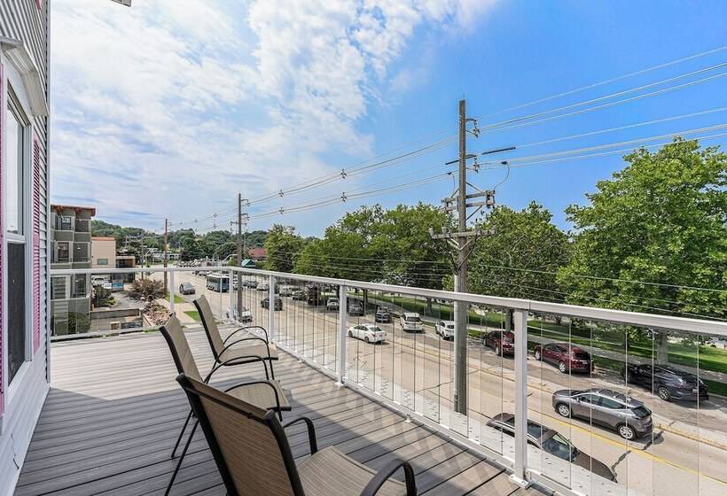 酒店 Harbor House Inn