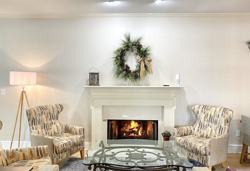 호텔 Harbor House Inn