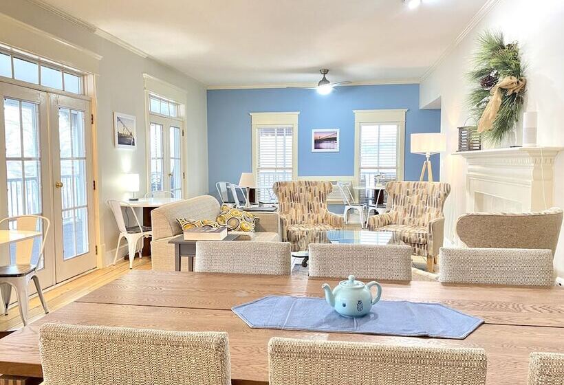 酒店 Harbor House Inn