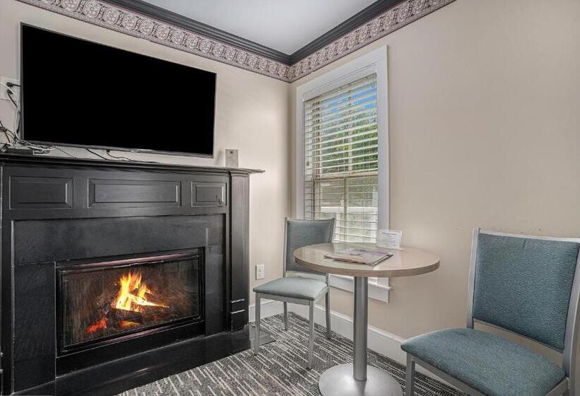 酒店 Harbor House Inn