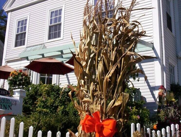 فندق Harborview Inn