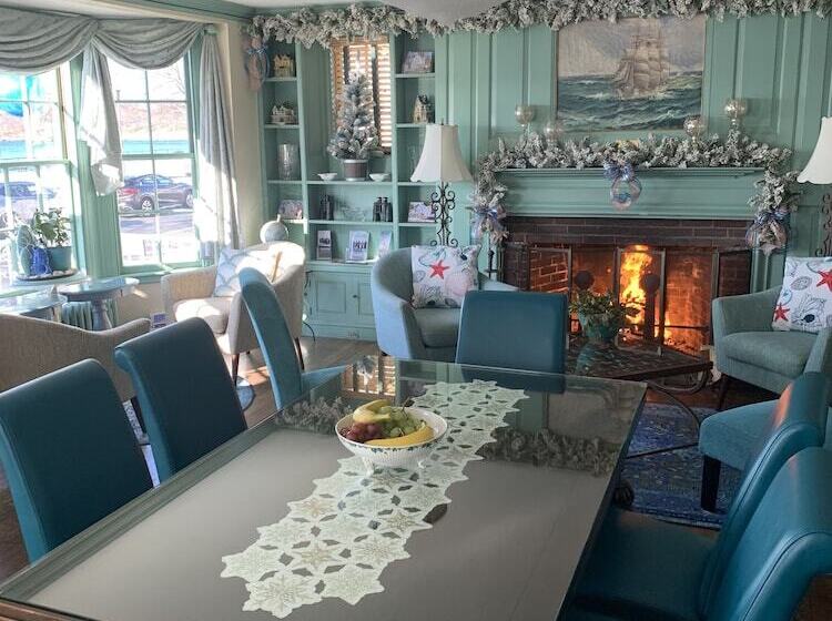 فندق Harborview Inn