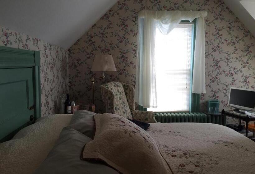 فندق Harborview Inn