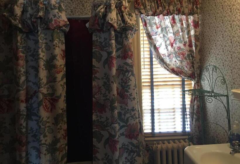 فندق Harborview Inn