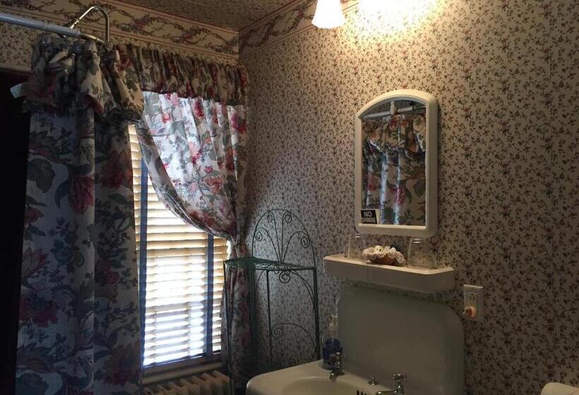 فندق Harborview Inn