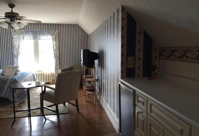 فندق Harborview Inn