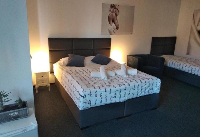 호텔 Harmonica Studio