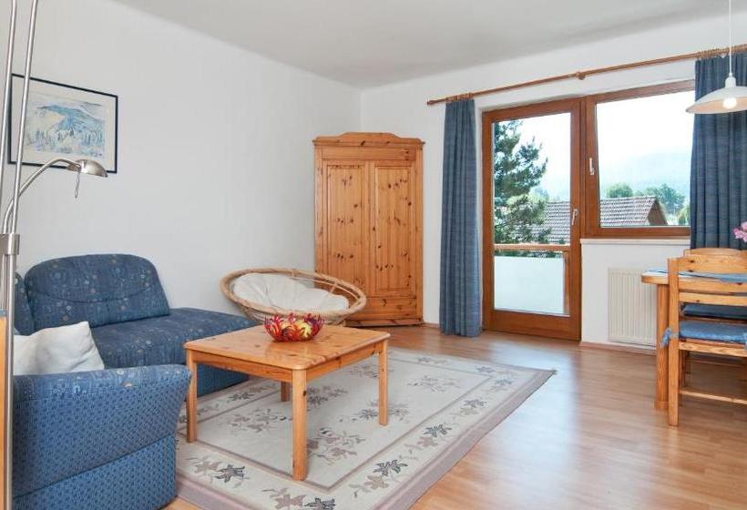 فندق Haus Christina