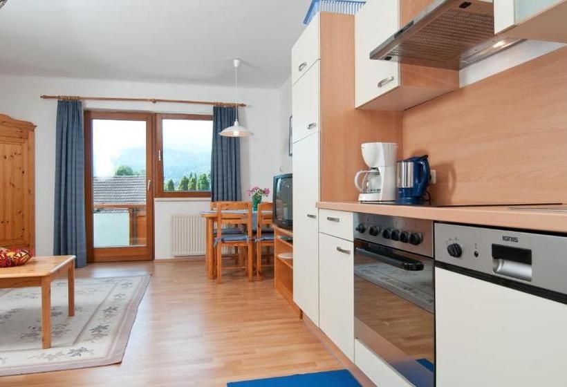 فندق Haus Christina