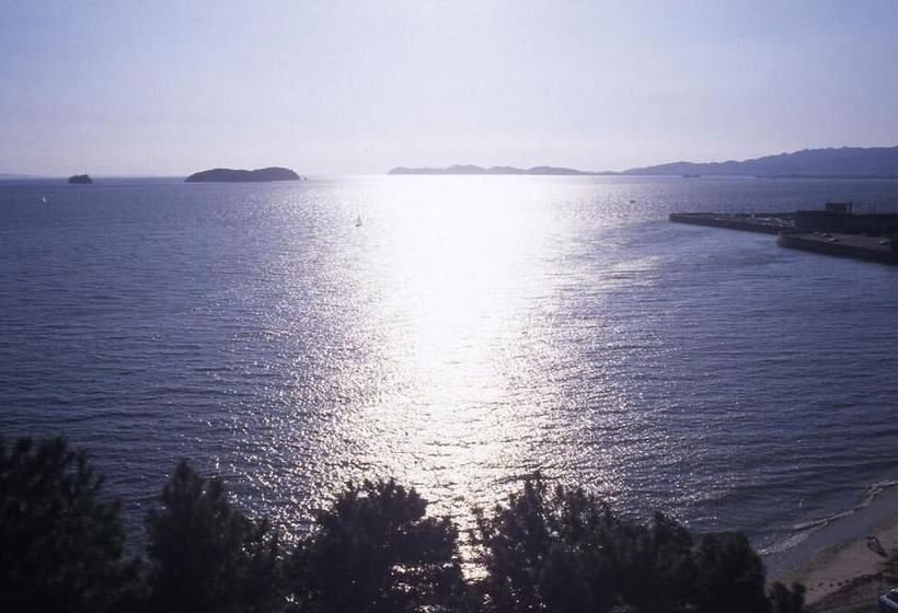 Отель Miya Onsen Higaki