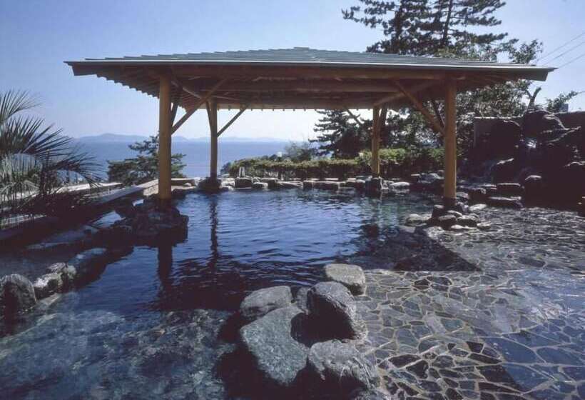 Отель Miya Onsen Higaki