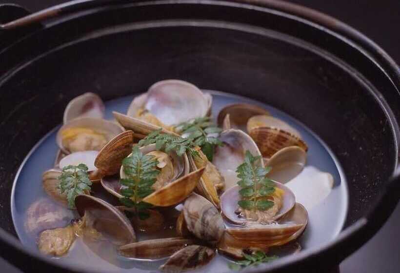 Отель Miya Onsen Higaki