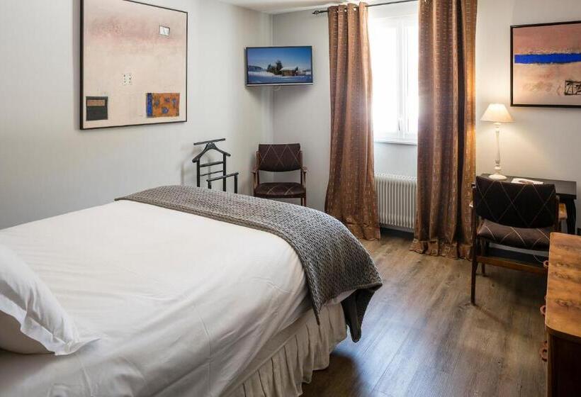 Отель Hôtel Le Manoir Des Montagnes