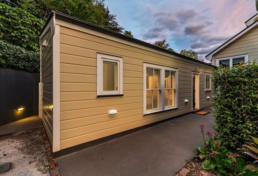 هتل Hulbert House Luxury Boutique Lodge Queenstown