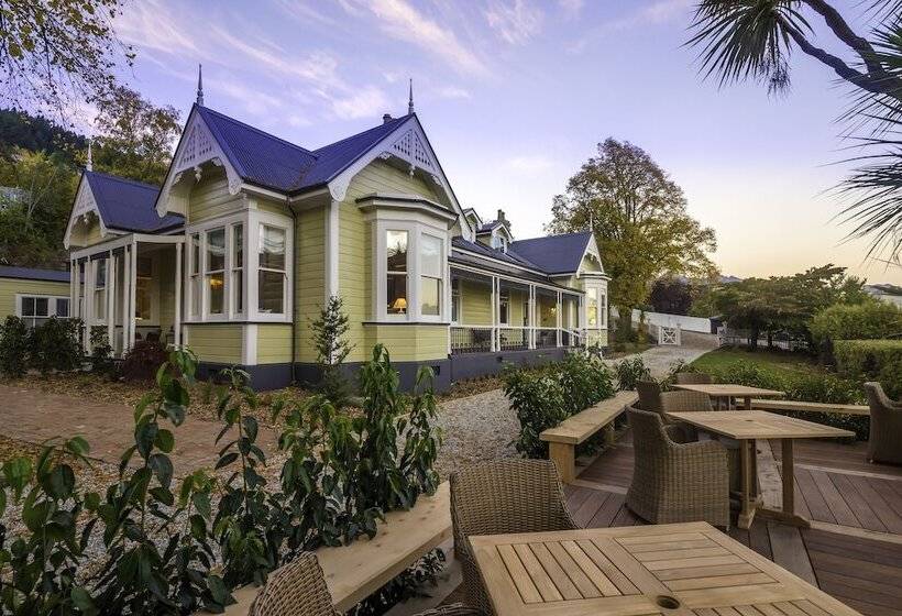 هتل Hulbert House Luxury Boutique Lodge Queenstown