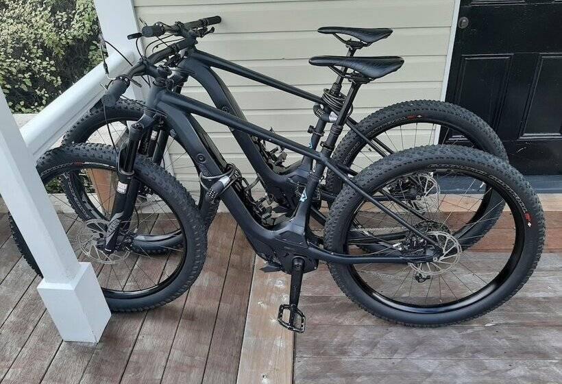 هتل Hulbert House Luxury Boutique Lodge Queenstown