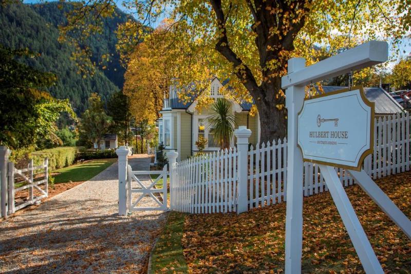 هتل Hulbert House Luxury Boutique Lodge Queenstown