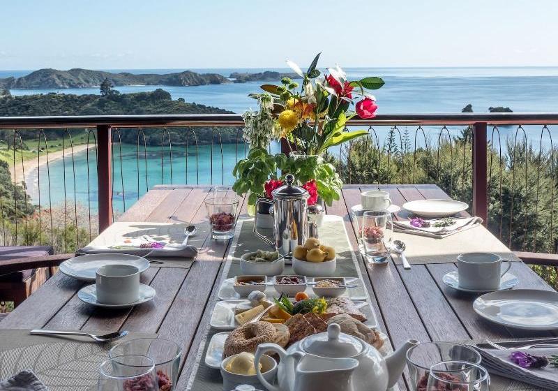 Отель Huntaway Lodge