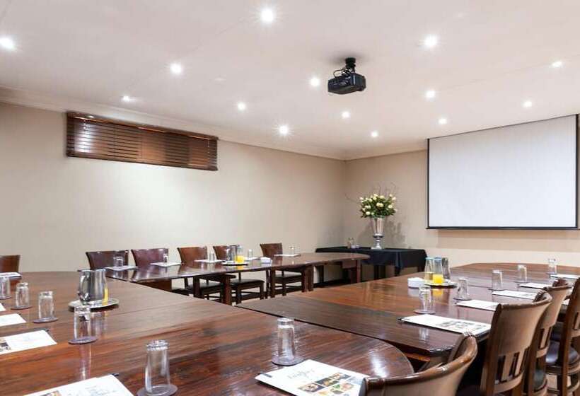 Отель Innjoy Boutique