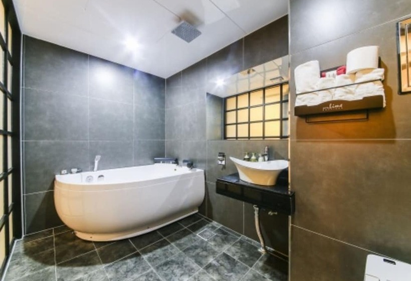 בית מלון כפרי Jeonju Lime